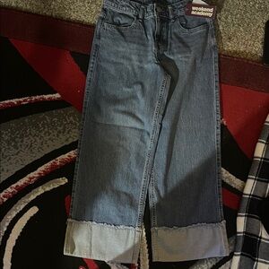 Women's Cropped Blue Jeans Size 10 NWT